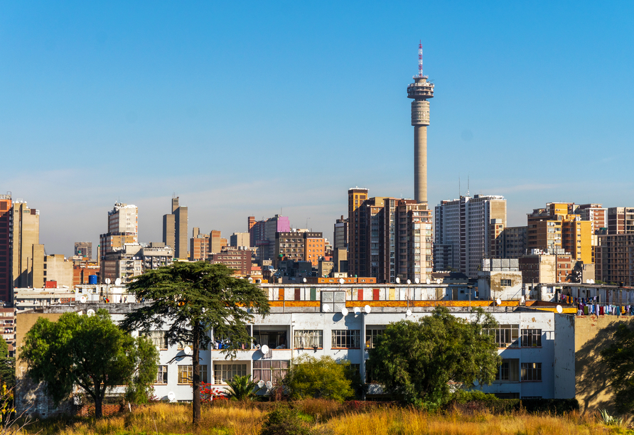 Eine Stadtrundfahrt durch Johannesburg zeigt Ihnen die wichtigsten Sehenswürdigkeiten (opt. Ausflugspaket 2).