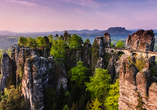 Lassen Sie sich von den einzigartigen Ausblicken der Sächsischen Schweiz in den Bann ziehen.