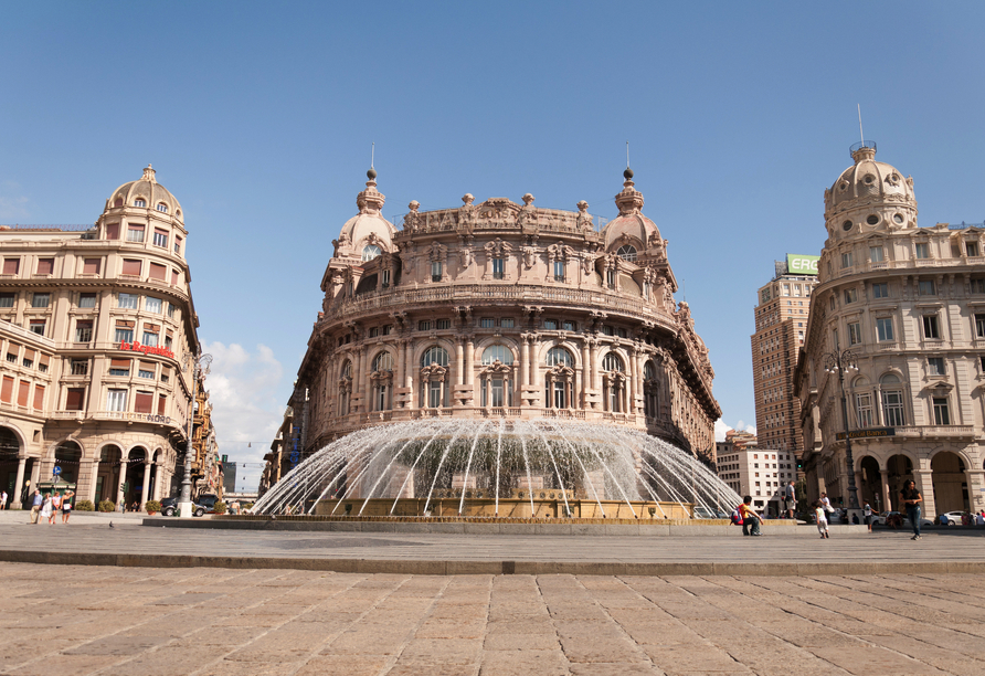 Bestaunen Sie die Piazza de Ferrari im Herzen der Stadt Genua.