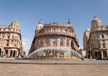 Bestaunen Sie die Piazza de Ferrari im Herzen der Stadt Genua.