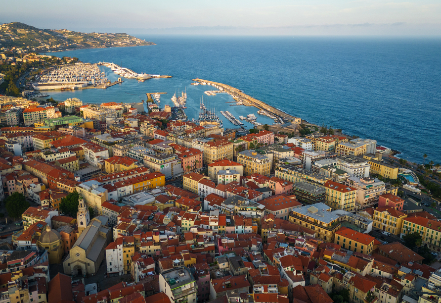 Blick auf die malerische Stadt Sanremo (optional)