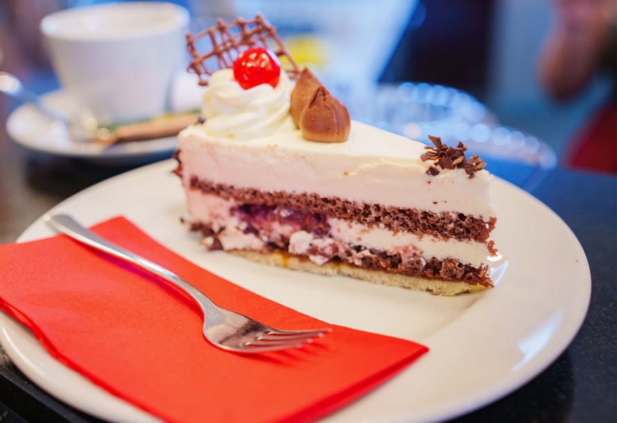 Das hoteleigene Café versüßt Ihnen den Urlaub auf die wohl leckerste Art und Weise.