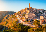 Die Höhlenwohnungen machen die Felsenstadt Matera zu etwas ganz Besonderem (optionaler Ausflug).