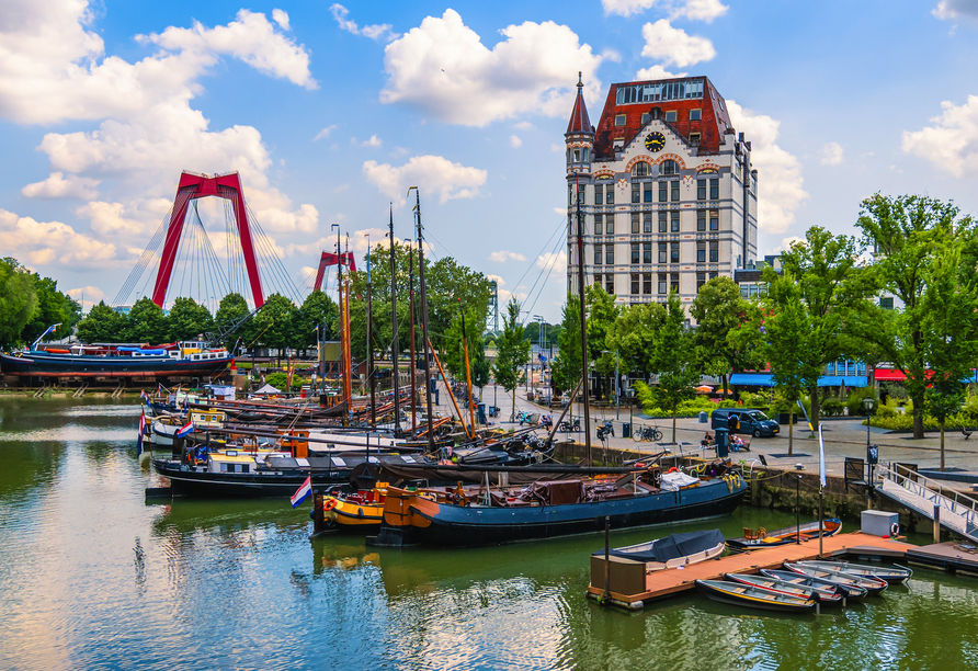 ARIELLE ROYAL, Rotterdam Besuchen Sie den historischen Hafen in Rotterdam.