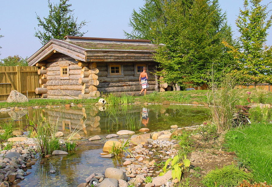 Die Mariba Freizeitwelt in Neustadt bietet auch einen Saunagarten.