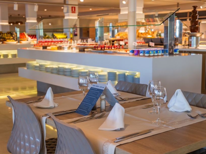 Am reichhaltigen Buffet finden Sie allerhand kulinarische Köstlichkeiten. 