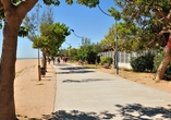 Schlendern Sie an der Promenade von Malgrat de Mar und genießen Sie die malerische Umgebung.