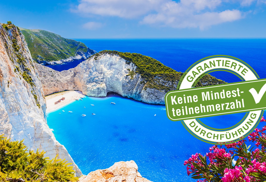 Der malerische Navagio Beach wird auch als Schmugglerbucht bezeichnet.