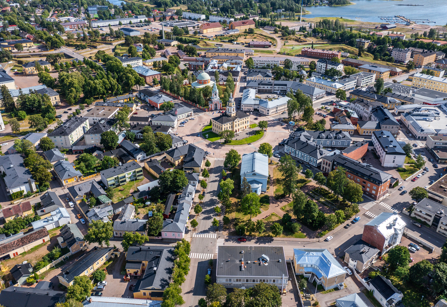 Hamina ist die älteste Stadt in Südostfinnland und zeichnet sich durch seinen kreisrunden Stadtgrundriss aus.