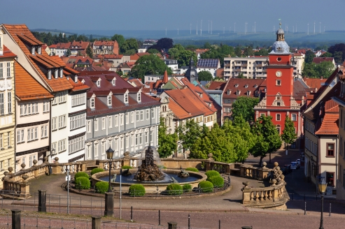 Die Innenstadt Gothas mit dem Marktplatz lädt zum Bummeln und Verweilen ein.