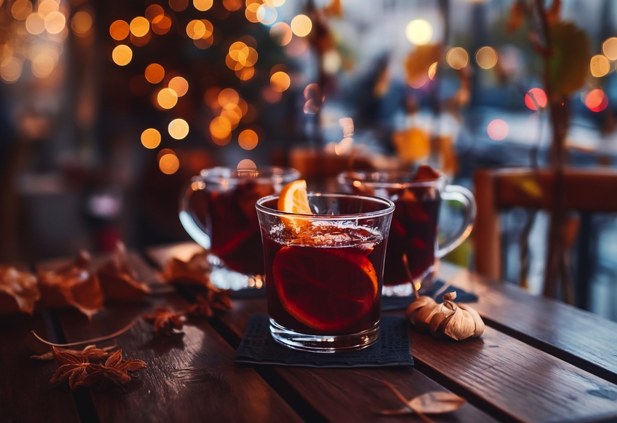 Darf es für Sie ein Glas Glühwein sein? Freuen Sie sich auf einen Umtrunk am 30.12.