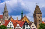 Bestaunen Sie zahlreiche Sehenswürdigkeiten wie das Ulmer Münster im Bildhintergrund.