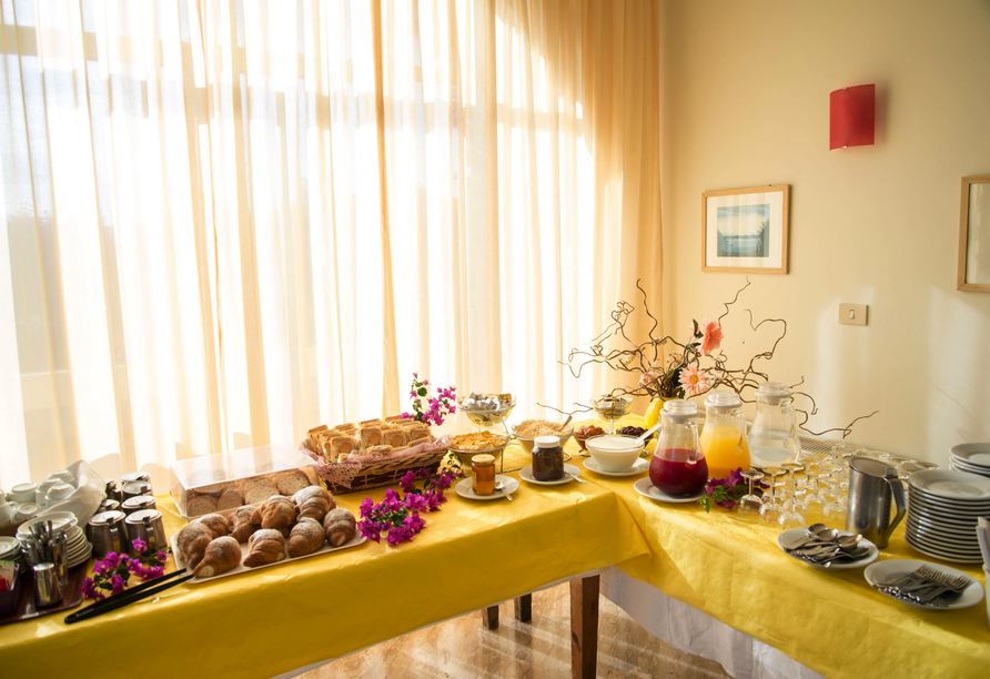 Frühstücksbuffet im Restaurant