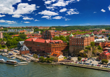 In Göteborg befindet sich der größte Hafen von Schweden.