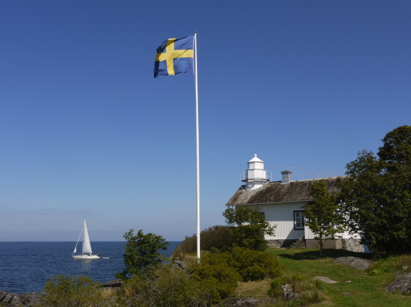 Lernen Sie die malerischen Seenlandschaften Skandinaviens kennen.