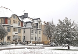 Herzlich willkommen im Hotel Afrodyta Spa vor winterlicher Kulisse!