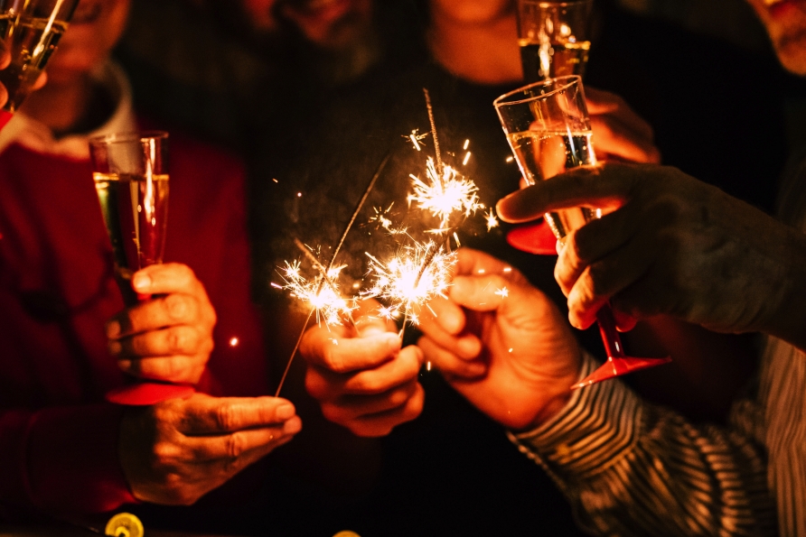 Wir wünschen Ihnen einen guten Rutsch ins neue Jahr!