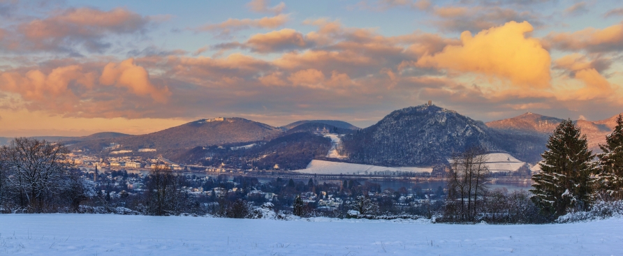 Das Siebengebirge verzaubert im Winter mit atemberaubenden Panoramaaussichten.