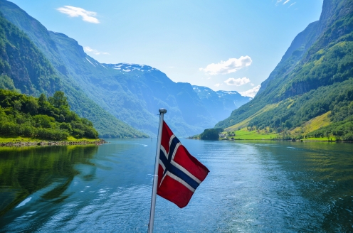 Freuen Sie sich auf die unvergesslichen Fjordlandschaften in Norwegen, wie beispielsweise dem Sognefjord.