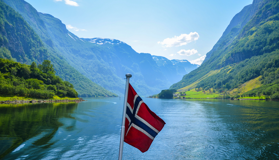 Freuen Sie sich auf die unvergesslichen Fjordlandschaften in Norwegen, wie beispielsweise dem Sognefjord.