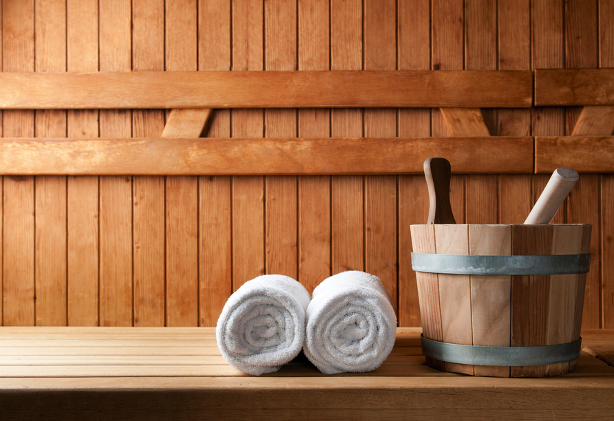 Entspannen Sie in der Sauna.