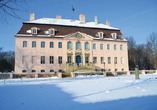 Historische Architektur und ein idyllischer Park prägen das Schloss Branitz.