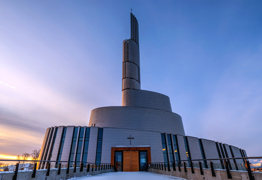 Die moderne Nordlichtkathedrale in Alta, ein architektonisches Meisterwerk – Sie werden begeistert sein!