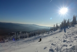 Der Große Arber ist der perfekte Ort zum Skifahren und für ausgedehnte Winterwanderungen.