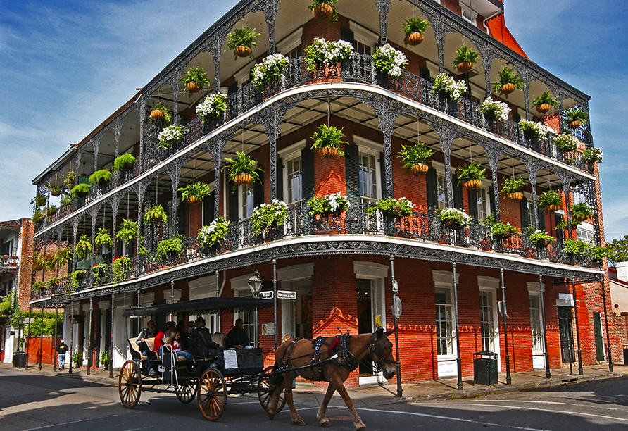 Bei einem Rundgang durch das historische und quirlige Zentrum French Quarter erhalten Sie einen ersten Eindruck von New Orleans.