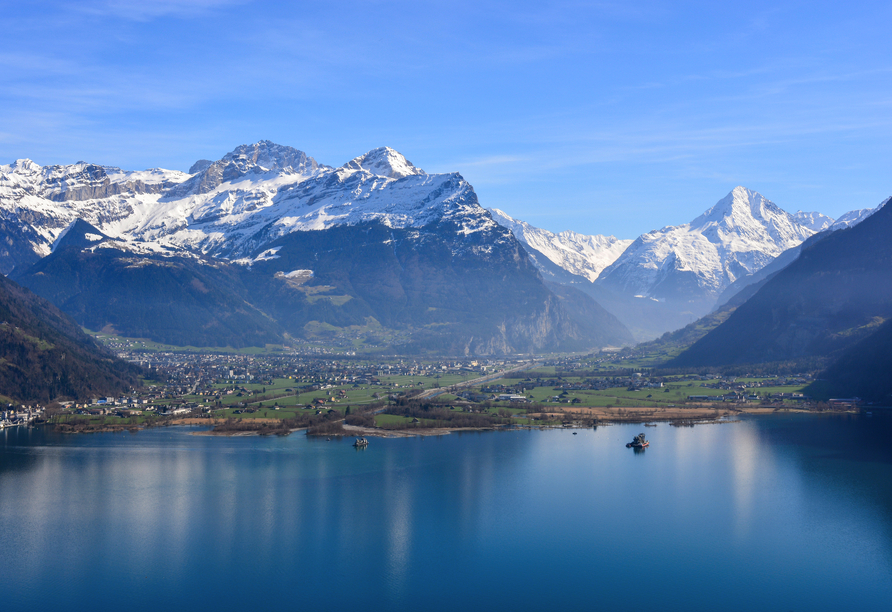 Verbringen Sie den Jahreswechsel in der schönen Natur des Urnersees – dem östlichen Arm des Vierwaldstättersees. 