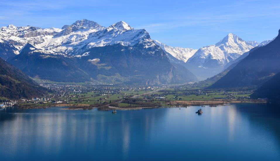 Verbringen Sie den Jahreswechsel in der schönen Natur des Urnersees – dem östlichen Arm des Vierwaldstättersees. 