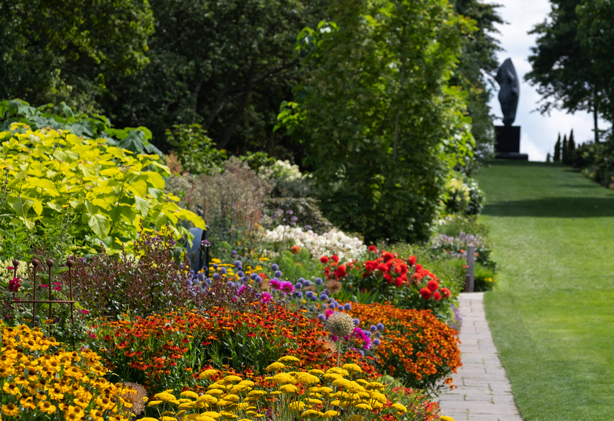 Der traumhafte RHS Wisley Garden erstrahlt in voller Blütenpracht.