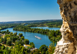 Blick vom Chateau Gaillard in Les Andalys auf die Seine