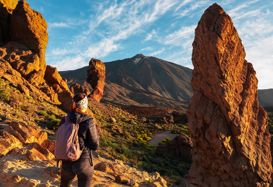 Machen Sie auf Teneriffa eine Wanderung zum Berg Pico del Teide.