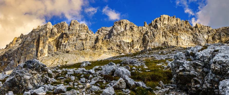 Lernen Sie die Gebirgsregion Rosengarten-Latemar kennen und lieben.