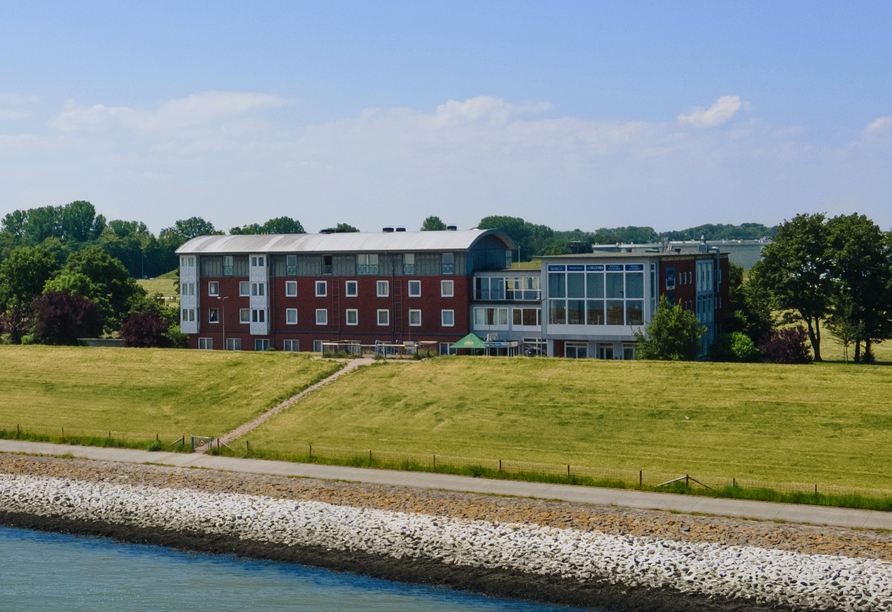 Freuen Sie sich auf Ihren Urlaub im Nordseehotel Wilhelmshaven.