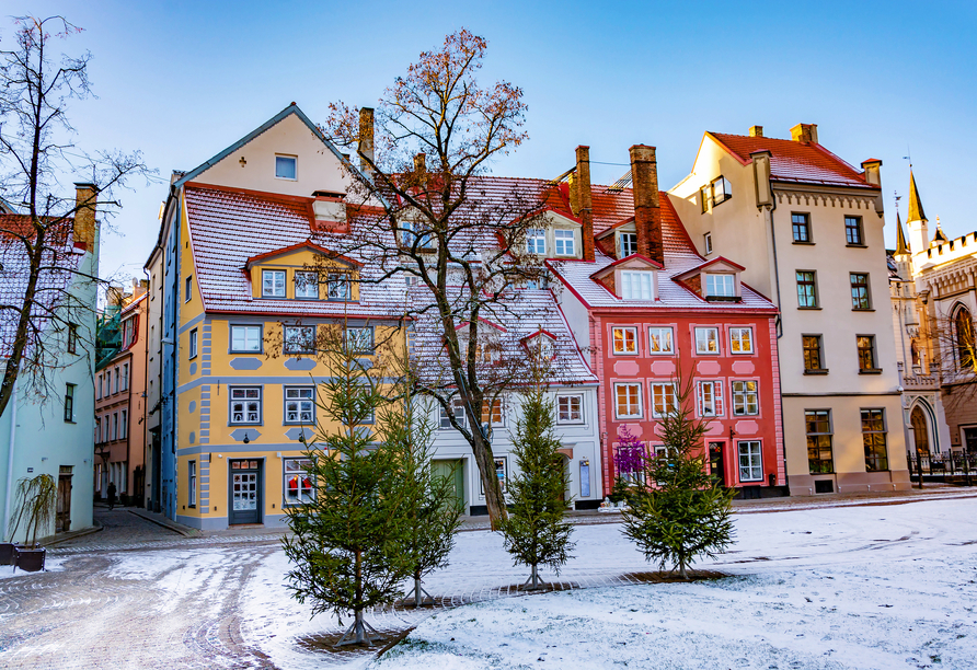 Die farbenfrohen Häuser in der Altstadt sind ein schönes Fotomotiv.