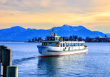 Auch eine Schifffahrt auf dem Chiemsee bietet sich an.