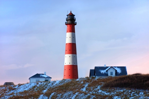 Der Leuchtturm am Ellenbogen zählt zu den bekanntesten Wahrzeichen der Insel.