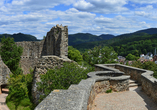 Nicht weit ist es bis zur Burgruine in Badenweiler, von wo aus Sie eine grandiose Aussicht genießen.