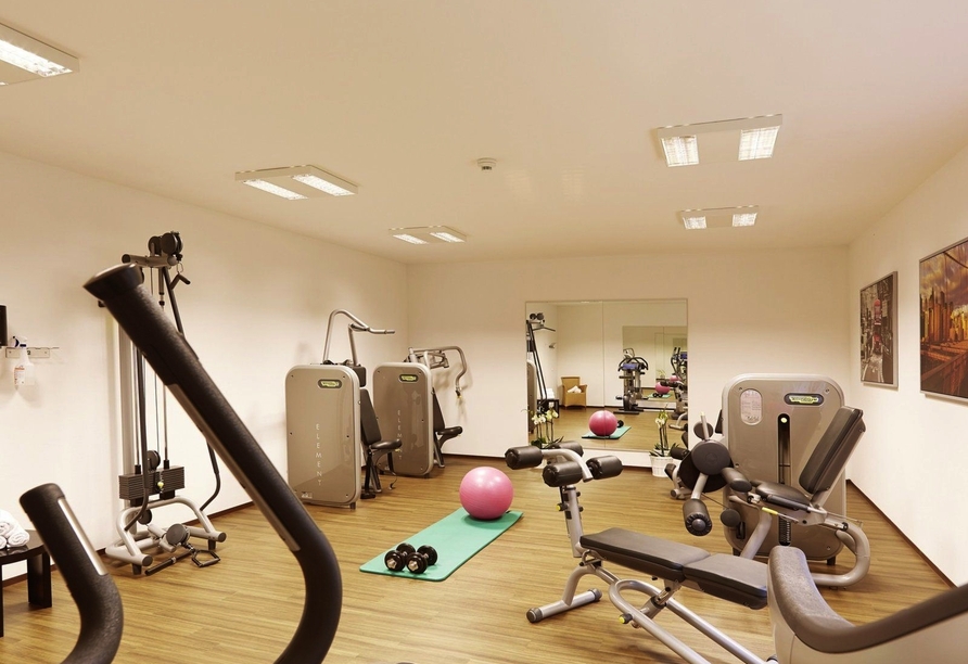 Der Fitnessraum vom elaya Hotel Steinplatte.