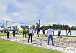 Beachvolleyball am Ufer des Wangermeers