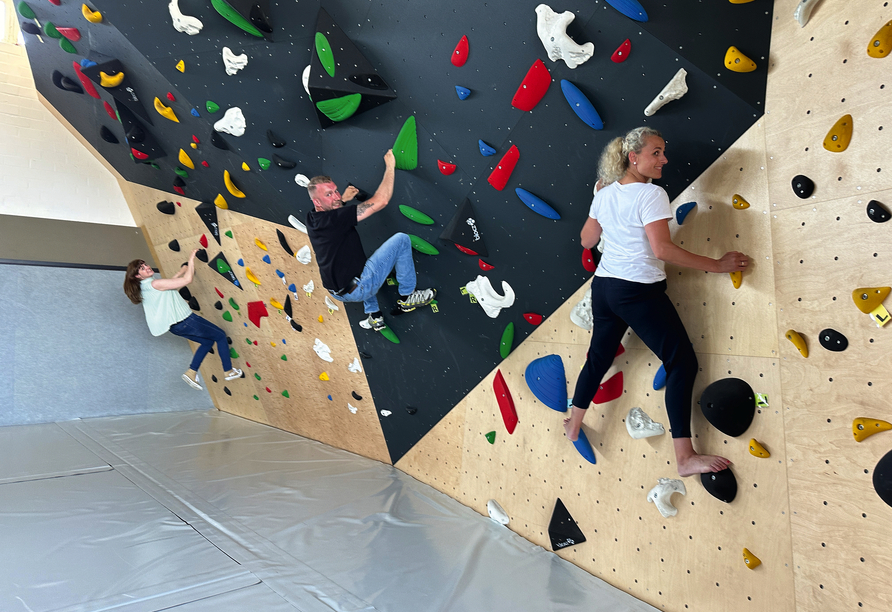 Im Activity Center mit Boulderwand, Trampolinen und vielem mehr können Sie sich austoben.