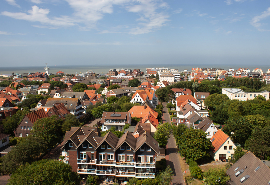 Ab Harlesiel bringt Sie die Fähre in einer knappen Stunde auf die Nordseeinsel Wangerooge.