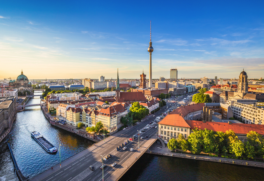 Erleben Sie die Weltmetropole Berlin bei einem Tagesausflug.