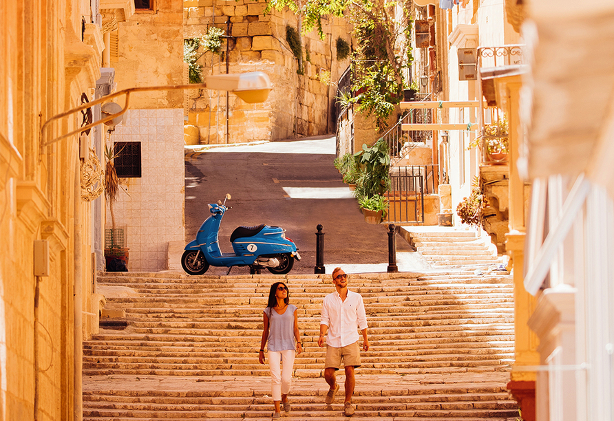 Malerische Gassen erwarten Sie in der Hauptstadt Valletta.