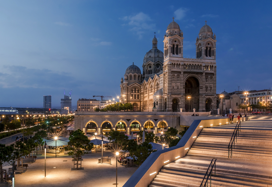 Besichtigen Sie Marseille, bevor Ihre Rundreise durch Südfrankreich startet.