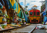 Weltweit einzigartig: der Maeklong Railway Market