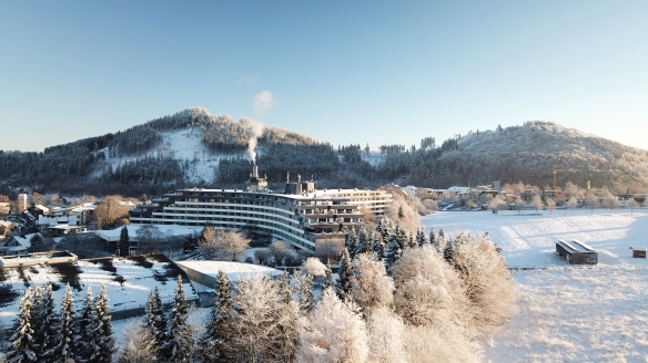 Einladende Winteridylle: Das Sauerland Stern Hotel im Schnee – Ihr perfekter Rückzugsort für einen unvergesslichen Winterurlaub!