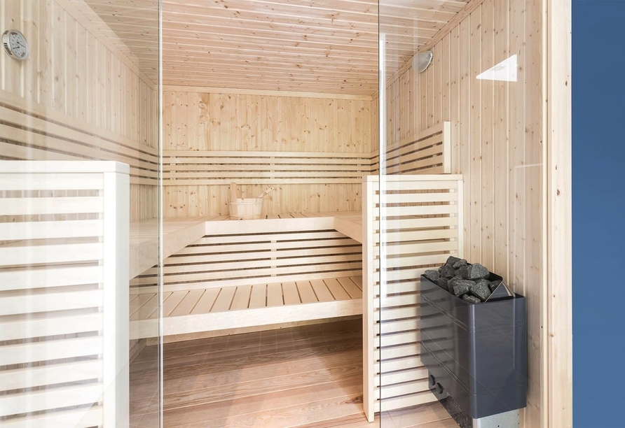 Anschließend können Sie sich in der Sauna aufwärmen.
